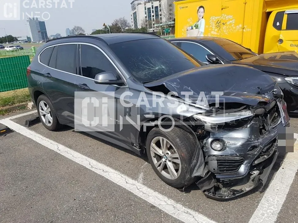 Photo 2 of 8: 2017 BMW X1 xDrive18d, VIN WBAHT9107H5J06762 — Korean insurance auction