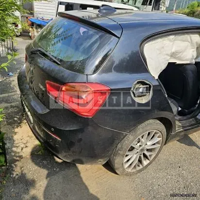 Photo 2 of 17: 2016 BMW 118d — Korean insurance auction
