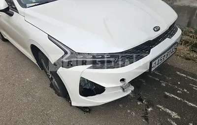 Photo 1 of 5: 2020 Kia K5, VIN KNAG741BBLA016022 — Korean insurance auction
