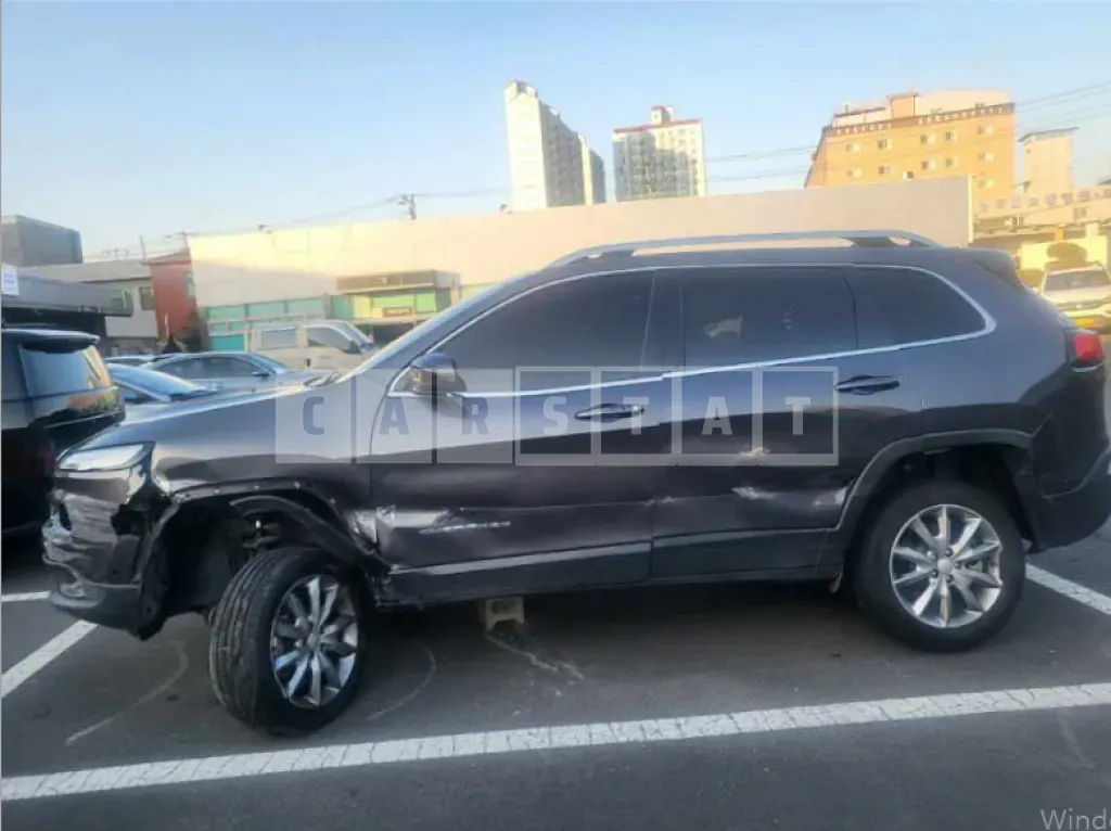 Photo 2 of 8: 2018 Jeep Zip Cherokee 2.4 — Korean insurance auction