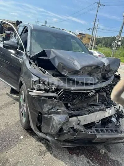 Photo 1 of 9: 2020 Kia Sorento Hybrid, VIN KNARK81GBMA021812 — Korean insurance auction