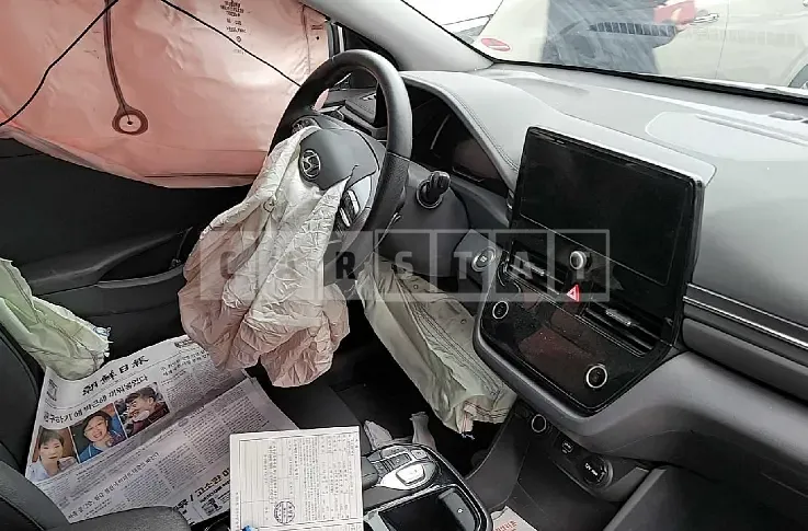 Photo 2 of 12: 2020 Hyundai Modern Ionic Electric, VIN KMHC051JFLU070071 — Korean insurance auction