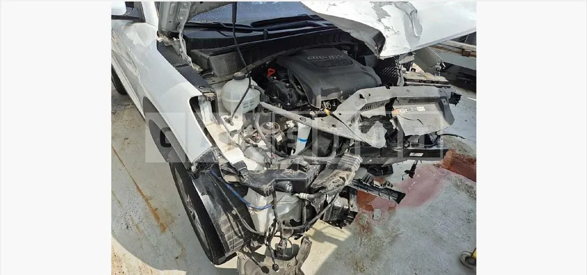 Photo 2 of 15: 2018 Hyundai Tucson — Korean insurance auction