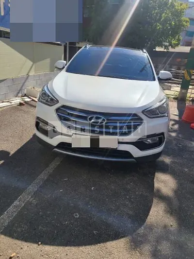 Photo 1 of 20: 2015 Hyundai Calm Santa Fe 2.0 (Diesel) — Korean insurance auction