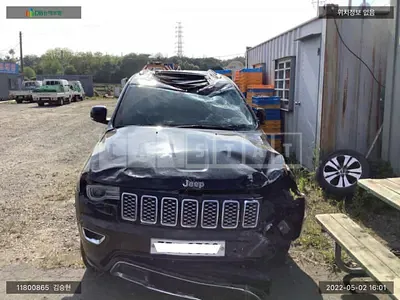 Photo 1 of 19: 2018 Jeep Grand Cherokee, VIN 1C4RJFCM0JC164046 — Korean insurance auction