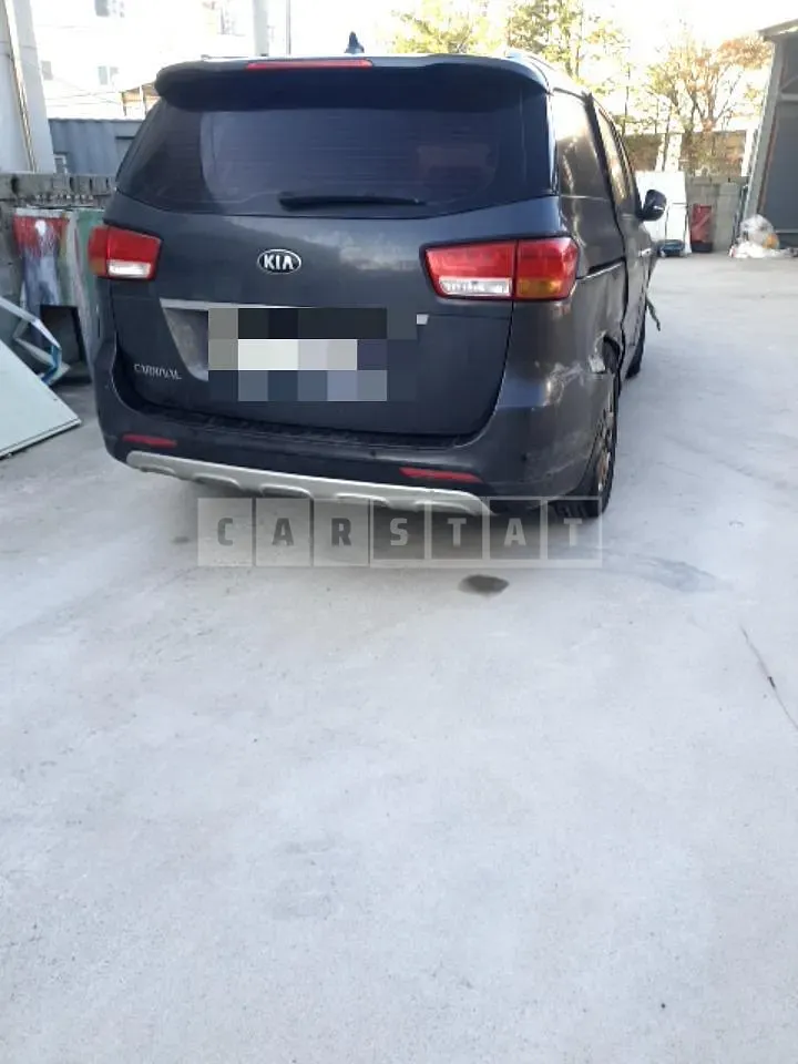 Photo 2 of 24: 2016 Kia Carnivals, VIN KNAMC81ABGS200023 — Korean insurance auction