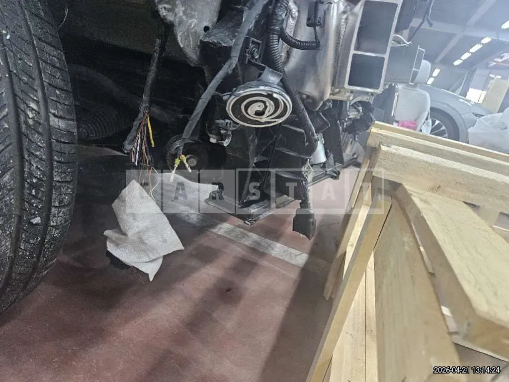 Photo 2 of 23: 2025 Genesis GV80 — Korean insurance auction