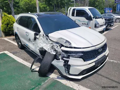 Photo 1 of 32: 2021 Kia Sorento, VIN KNARK81GBMA031286 — Korean insurance auction