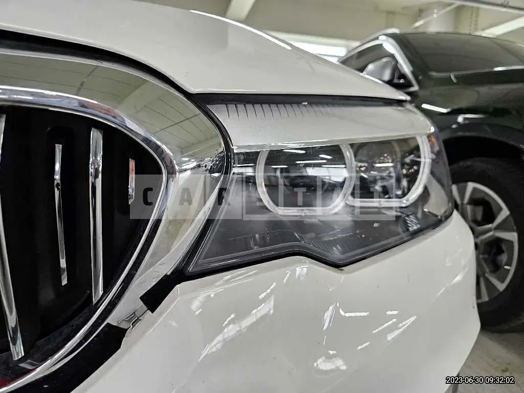 Photo 2 of 27: 2020 BMW 520i Luxury, VIN WBAJK9108LCE41654 — Korean insurance auction