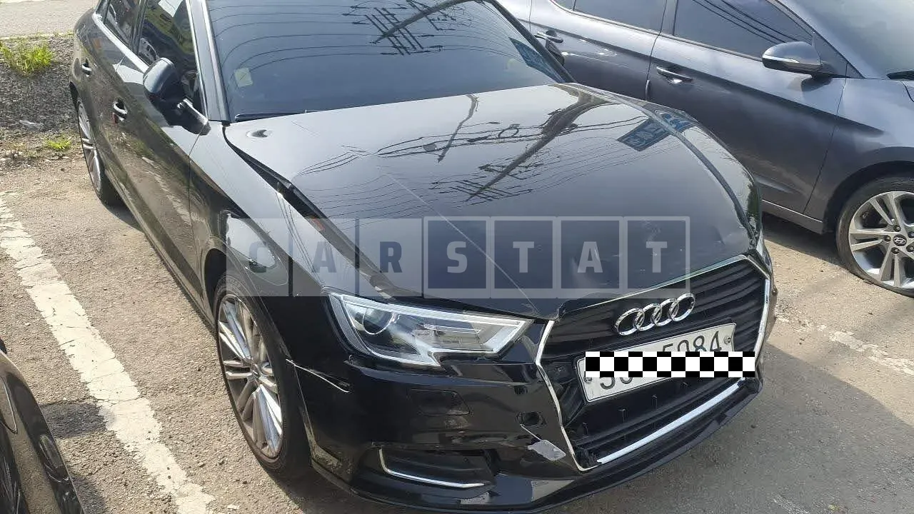 Photo 2 of 18: 2018 Audi A3 40 TFSI, VIN WAUZZZ8V0J1087084 — Korean insurance auction