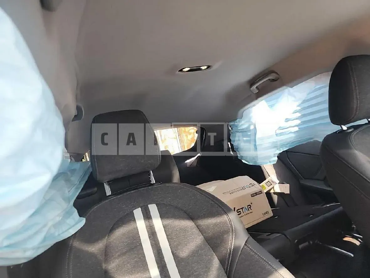 Photo 2 of 30: 2020 BMW 118d — Korean insurance auction