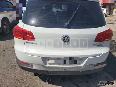 Photo 1 of 14: 2015 Volkswagen Tiguan 2.0 TDI Blue Motion, VIN WVGZZZ5NZFW584799 — Korean insurance auction