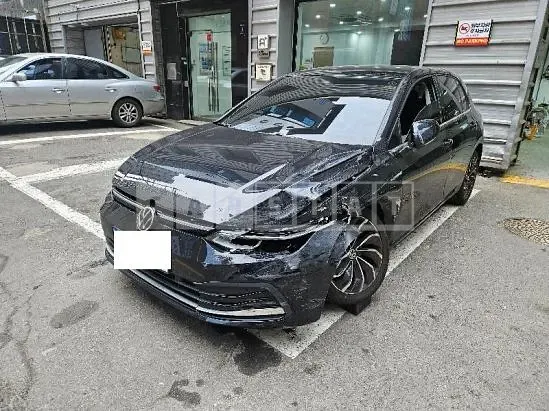 Photo 2 of 24: 2023 Volkswagen Golf 2.0 TDI — Korean insurance auction