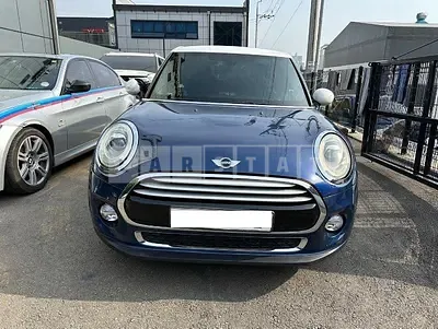 Photo 1 of 40: 2015 MINI Cooper D Five-Door — Korean insurance auction