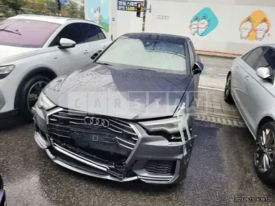 Photo 1 of 36: 2022 Audi A6 45 TFSI quattro, VIN WAUZZZF26NN037006 — Korean insurance auction