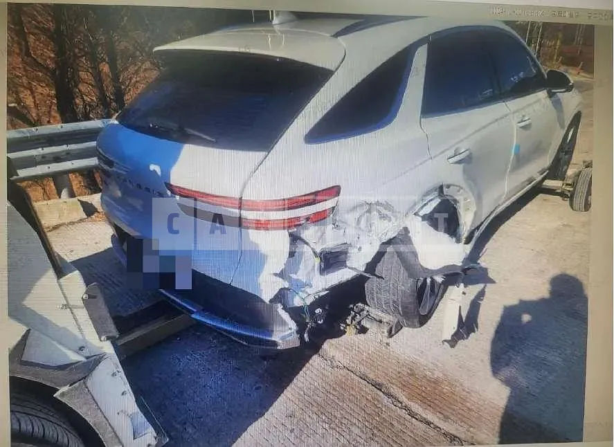 Photo 2 of 7: 2024 Genesis GV70 — Korean insurance auction