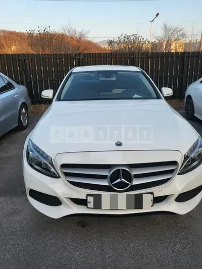 Photo 1 of 43: 2018 Mercedes-Benz C 200, VIN WDDWF4CB0JF709075 — Korean insurance auction