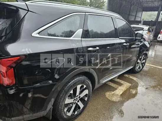 Photo 2 of 11: 2022 Kia Sorento, VIN KNARL81BGNA128175 — Korean insurance auction