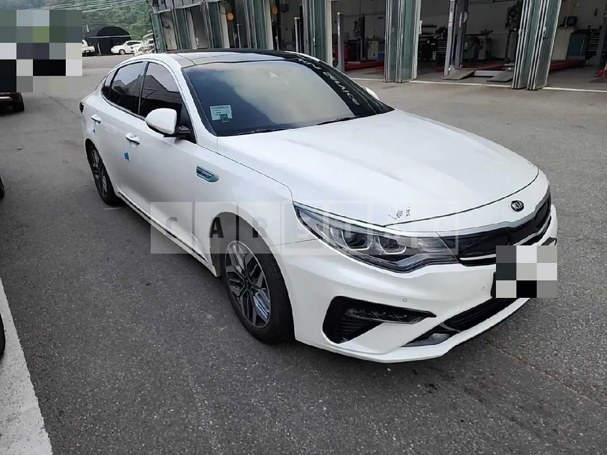 Photo 2 of 16: 2018 Kia K5 Hybrid — Korean insurance auction