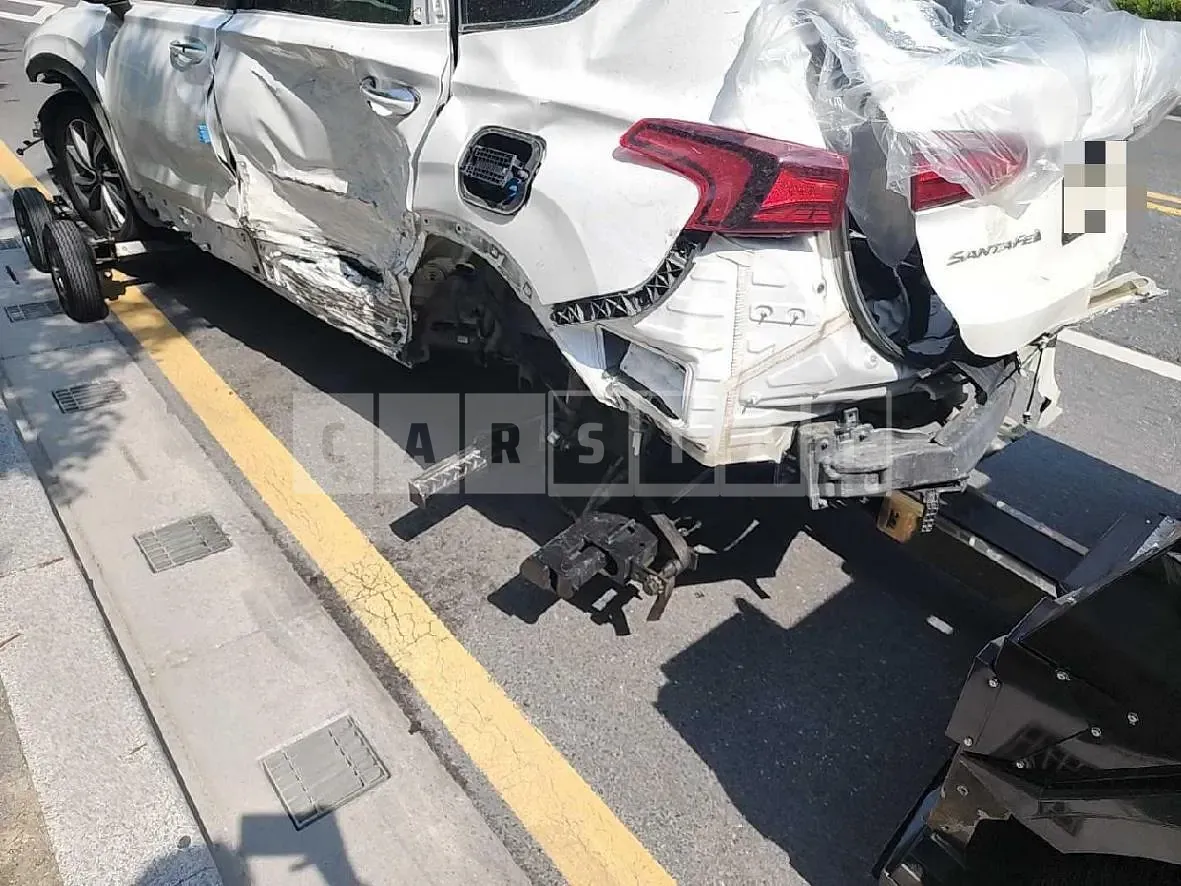 Photo 2 of 23: 2020 Hyundai Santa Fe TM — Korean insurance auction
