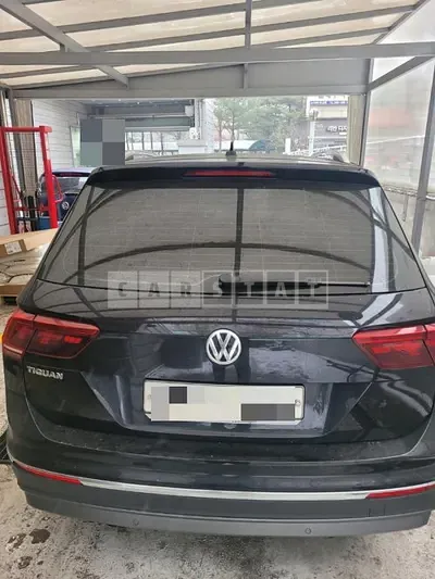 Photo 1 of 10: 2020 Volkswagen Tiguan 2.0 TDI, VIN WVGZZZ5NZLW812635 — Korean insurance auction