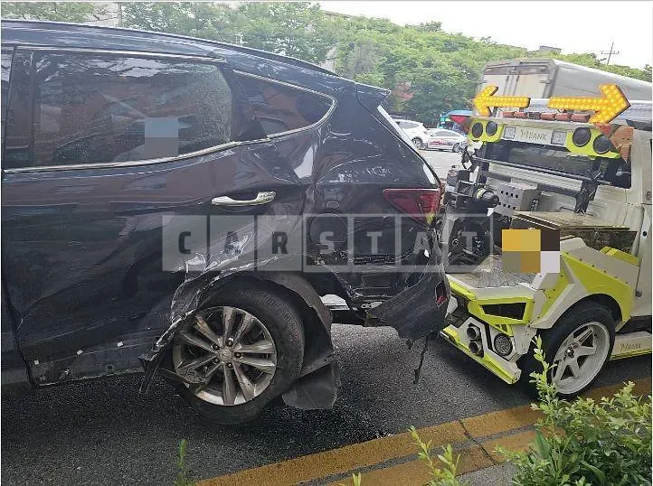 Photo 2 of 14: 2017 Hyundai Santa Fe DM 2.0 — Korean insurance auction