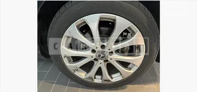 Photo 1 of 2: 2018 Mercedes-Benz (parts) E220 d Wheels — Korean insurance auction