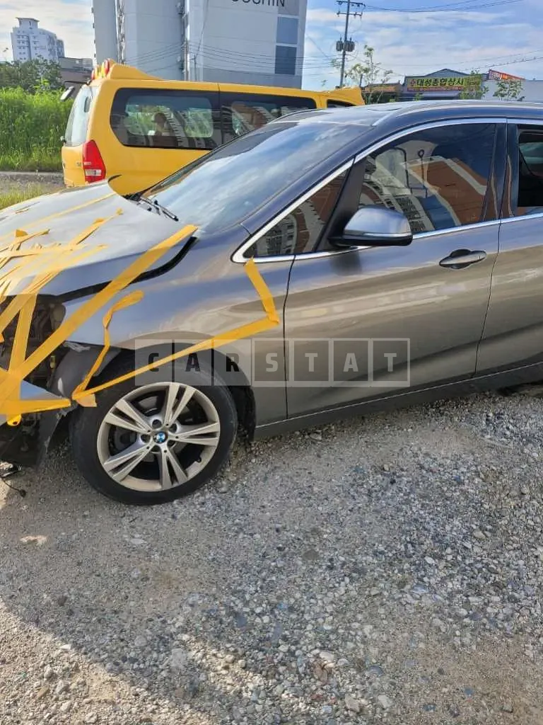 Photo 2 of 2: 2016 BMW Active Tourer, VIN WBA2C1102GV482047 — Korean insurance auction