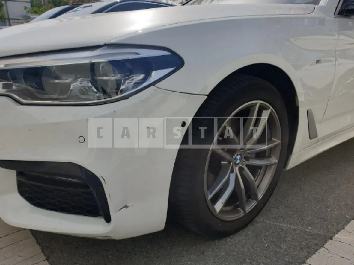 Photo 2 of 4: 2020 BMW (parts) 5 Series Light — Korean insurance auction
