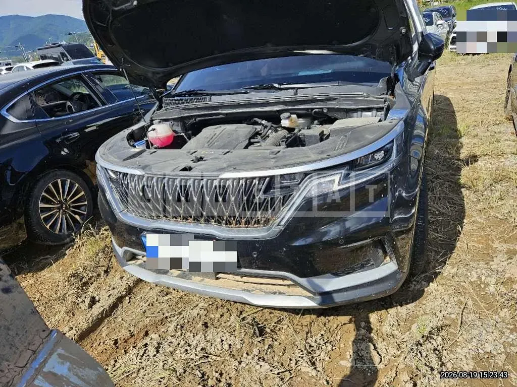 Photo 2 of 12: 2023 Kia Carnival Gasoline 3.5 — Korean insurance auction