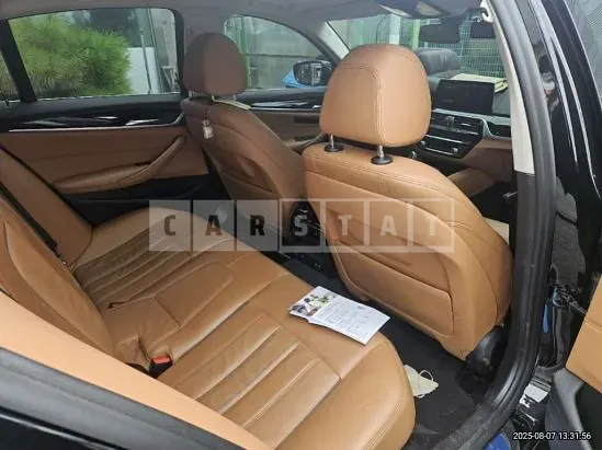 Photo 2 of 20: 2020 BMW 520i Luxury — Korean insurance auction