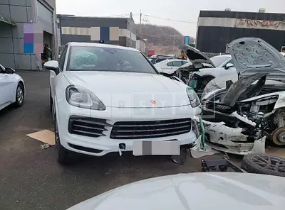 Photo 1 of 23: 2019 Porsche Cayenne, VIN WP1AA29Y8KDA23834 — Korean insurance auction