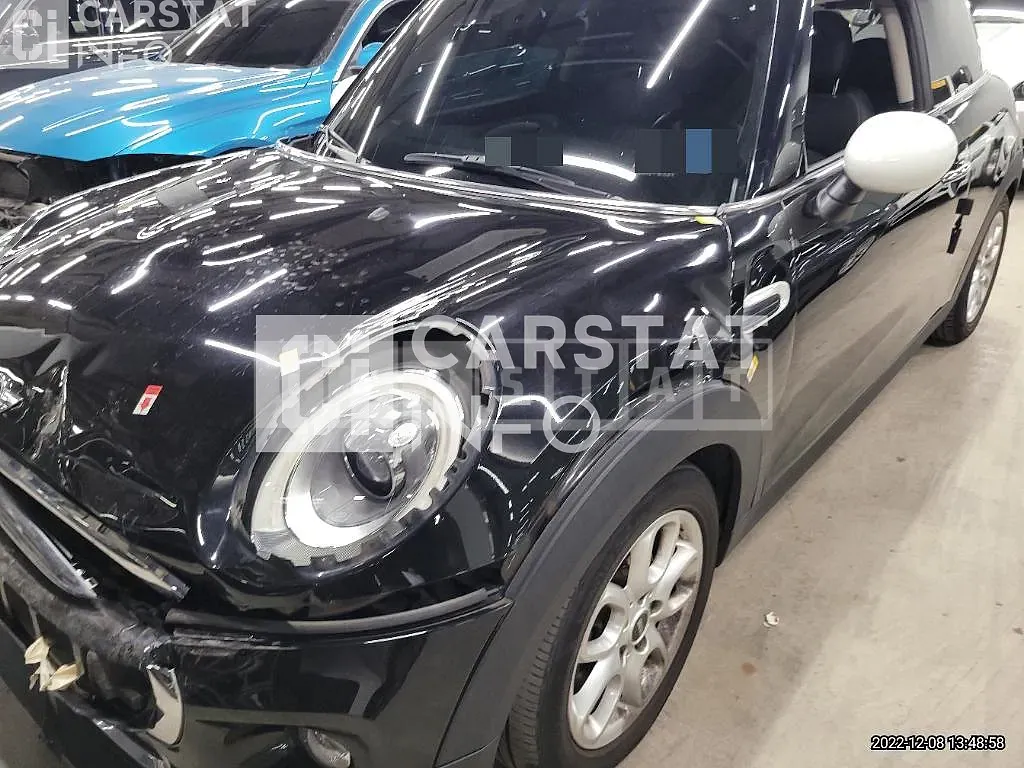 Photo 2 of 14: 2017 MINI Cooper D, VIN WMWXN3102H2E00643 — Korean insurance auction