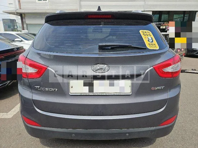 Photo 2 of 32: 2015 Hyundai Tucson ix — Korean insurance auction