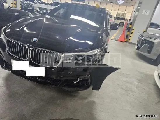 Photo 2 of 10: 2017 BMW 740e iPerformance, VIN WBA7D0106HGJ45352 — Korean insurance auction