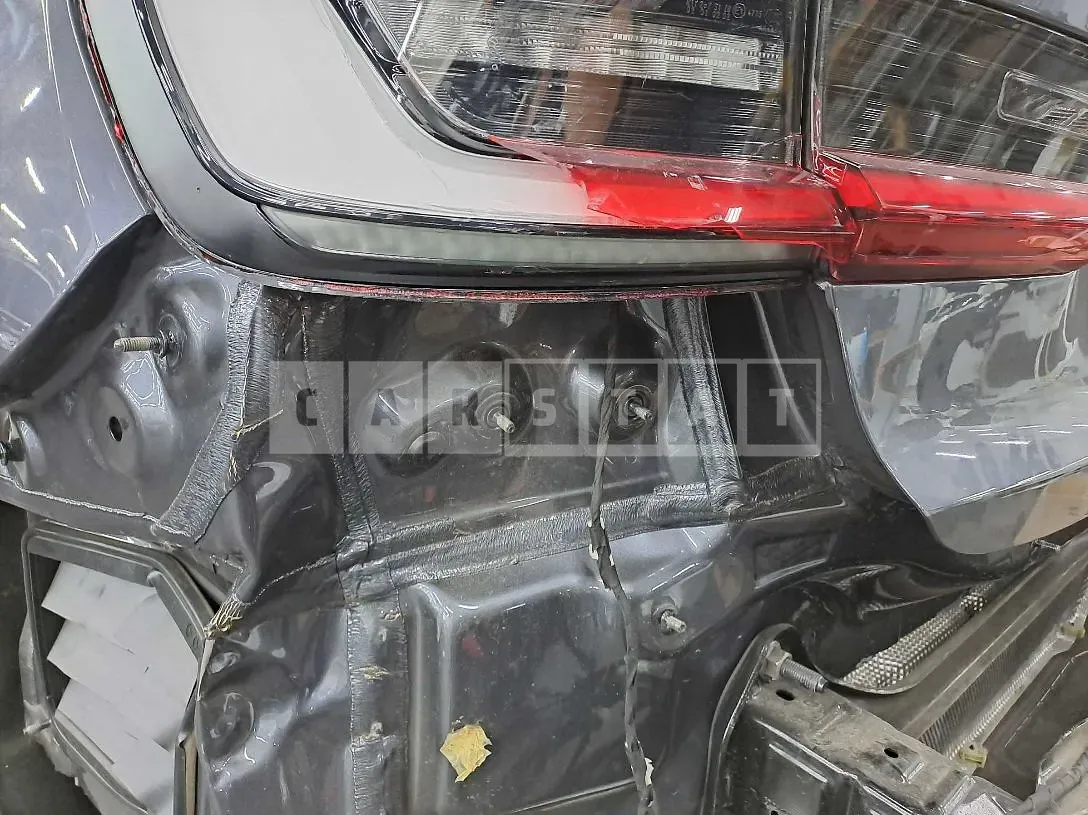 Photo 2 of 29: 2018 Porsche Panamera 4 e-Hybrid, VIN WP0AE2978JL174349 — Korean insurance auction