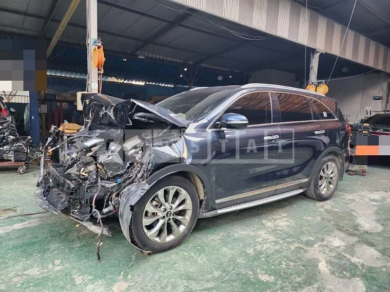 Photo 2 of 48: 2018 Kia Sorento — Korean insurance auction
