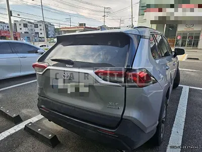 Photo 1 of 19: 2024 Toyota Love 4 Hybrid — Korean insurance auction