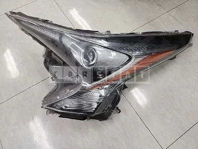Photo 1 of 13: 2017 Toyota (parts) Prius Headlamp — Korean insurance auction