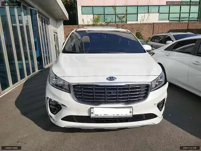 Photo 1 of 19: 2018 Kia Carnival, VIN KNAME81ABKS519952 — Korean insurance auction