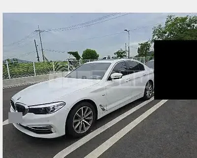 Photo 1 of 13: 2018 BMW 520i — Korean insurance auction
