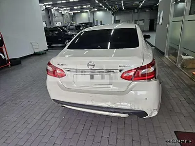Photo 1 of 12: 2017 Nissan Altima 2.5 — Korean insurance auction