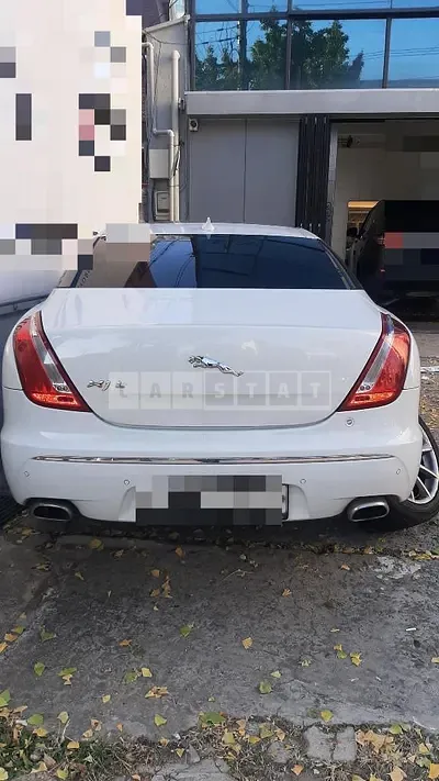 Photo 1 of 11: 2014 Jaguar XJ 3.0d — Korean insurance auction