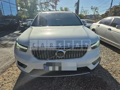 Photo 1 of 41: 2021 Volvo XC40B4 AWD — Korean insurance auction
