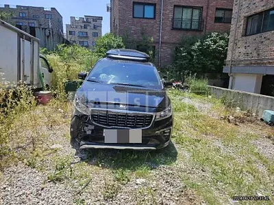 Photo 1 of 25: 2020 Kia Carnivals — Korean insurance auction