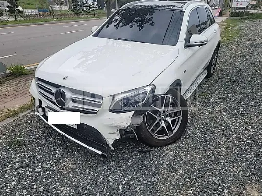 Photo 2 of 22: 2019 Mercedes-Benz GLC350 e 4Matic, VIN WDC0G5EB2KF525736 — Korean insurance auction