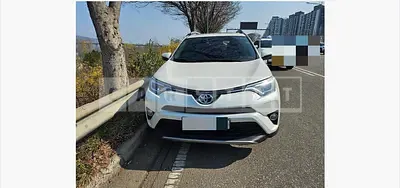 Photo 1 of 23: 2018 Toyota Love 4 Hybrid — Korean insurance auction