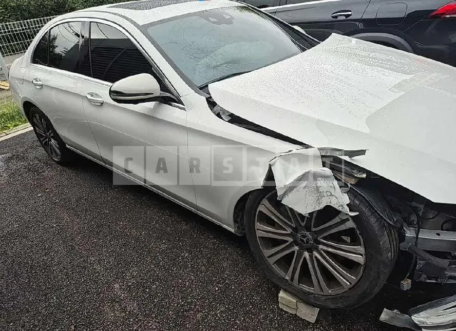 Photo 2 of 20: 2023 Mercedes-Benz E350 4Matic — Korean insurance auction