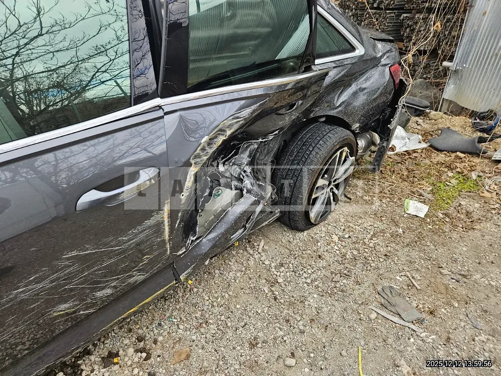 Photo 2 of 25: 2022 Audi A6 45 TFSI — Korean insurance auction