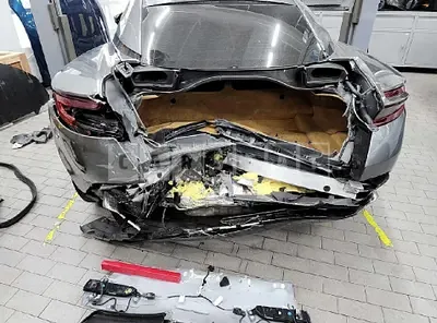 Photo 1 of 33: 2017 Aston Martin DB11, VIN SCFRMFAV1HGL00062 — Korean insurance auction
